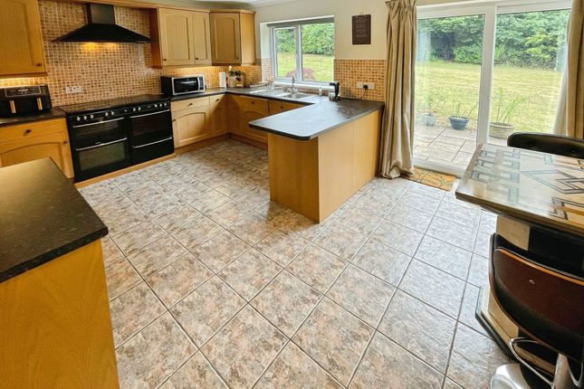 3 Leckwith Rise, Bridgend photo 2