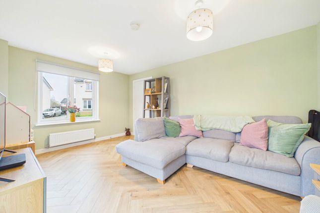 30, Greylag Place, Glasgow photo 3