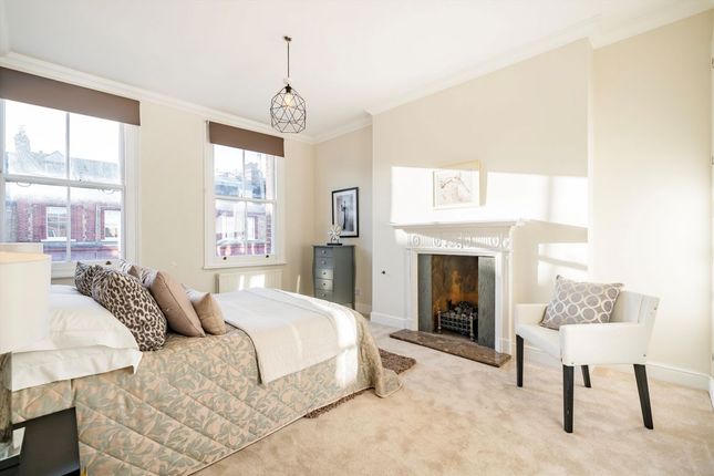 Third  Fourth Floor Flat, 28, Brechin Place, London photo 4