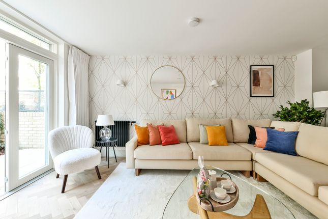 Flat for sale in Park Avenue, Willesden Green