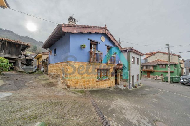 Thumbnail Town house for sale in Lugar Carabanzo 33638, Carabanzo, Asturias