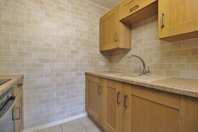 45 Homesea House, Green Road, Southsea photo 3
