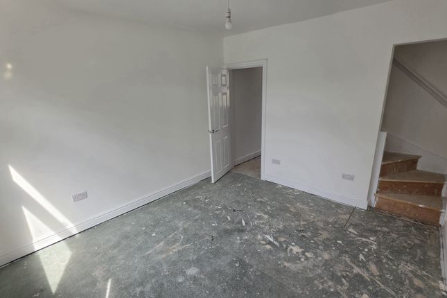 138, Tile Hill Lane, Coventry photo 2