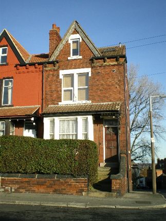 Thumbnail Flat to rent in Armley Ridge Road, Armley, Leeds