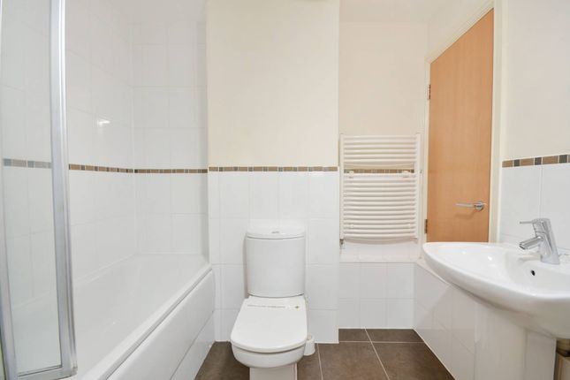 Flat for sale in Goldsworth Road, Woking