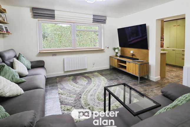 Woodside Court, Cardiff photo 2