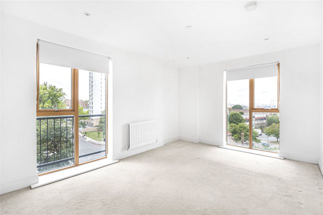 Flat 303 Weston Point, 49, Wellington Street, London photo 4
