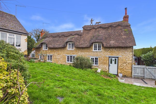 3 Grafton Road, Towcester photo 2