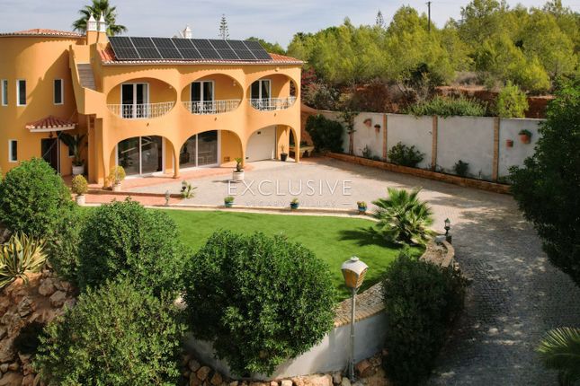 Villa for sale in Lagoa, Porches, Lagoa, Portugal
