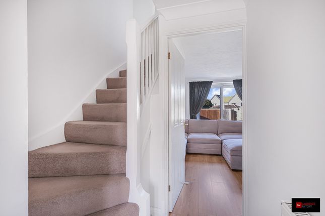 5, Heron Close, Rayleigh photo 4