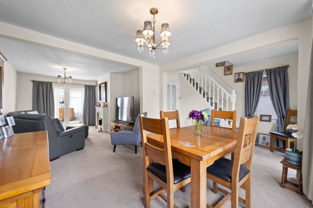11, Doncaster Road, Rotherham photo 3