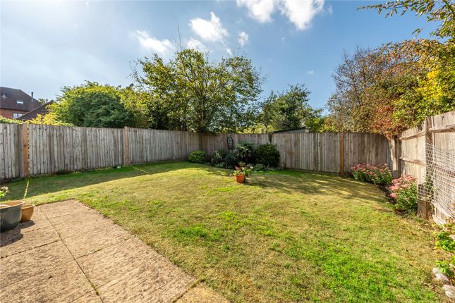 12, Ashurst Place, Surrey photo 4