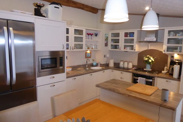 3, Lakeside Country Park, Wyre Common, Cleobury Mortimer, Kidderminster photo 3