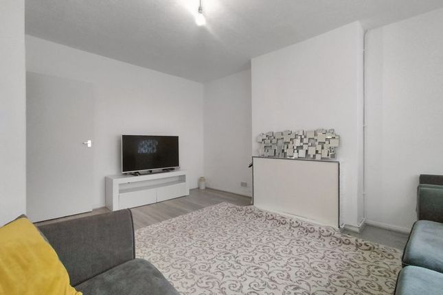Flat for sale in Bowood Road, Enfield