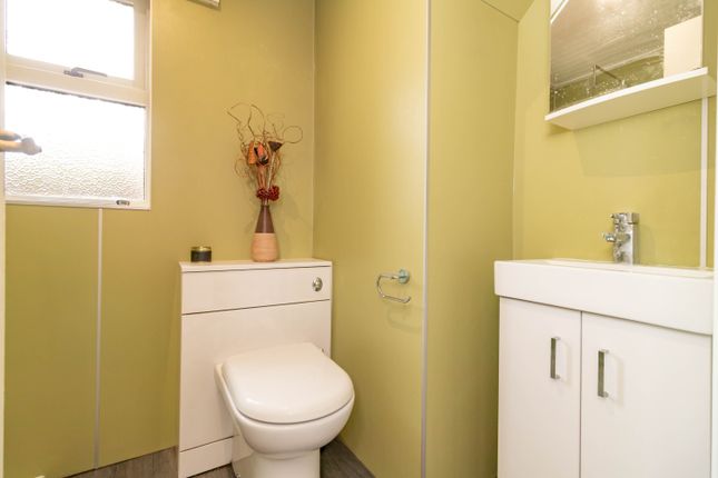47, Glamis Road, Kirriemuir photo 4