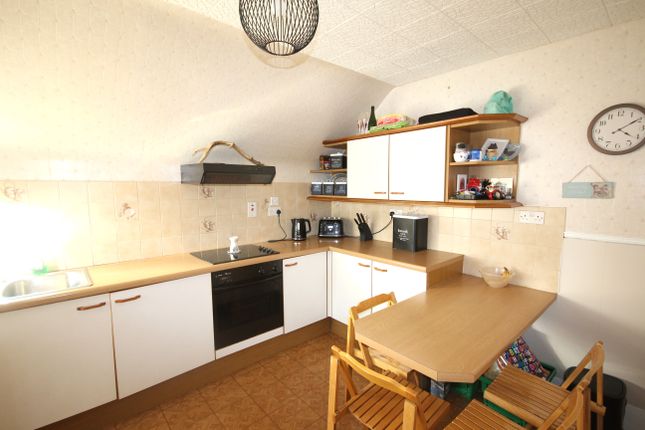 Upper Flat, The Avenue, Maud photo 4