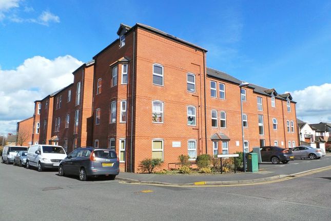 Thumbnail Flat to rent in Little Pennington Street, Rugby
