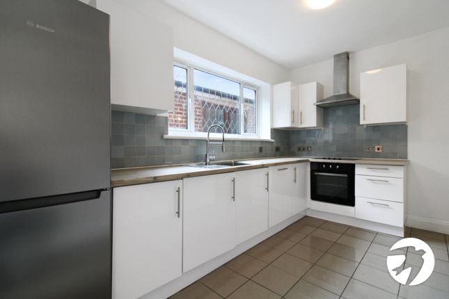 147, William Barefoot Drive, London photo 2