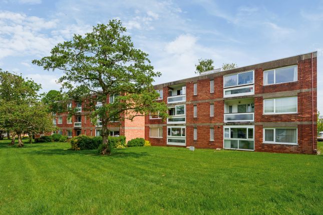 Flat for sale in Marlborough Drive, Frenchay, Bristol, South Gloucestershire