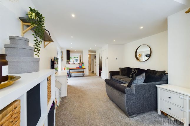 End terrace house for sale in Cobmead, Hatfield