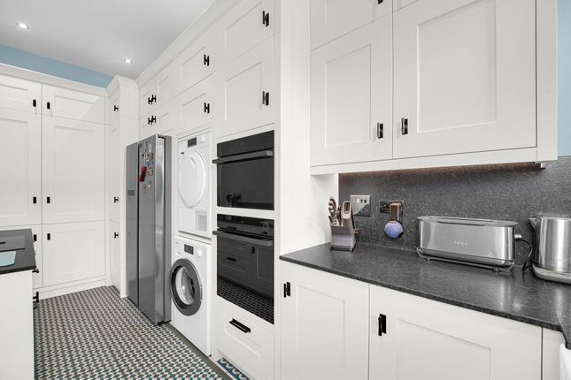 168a Leucha Road, London photo 3