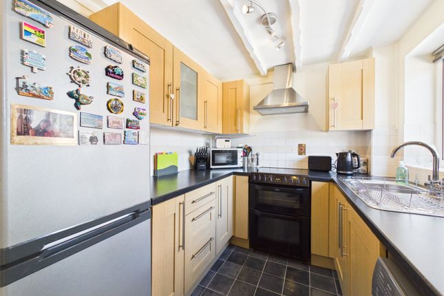 5, Rolleston Way, Gloucestershire photo 3