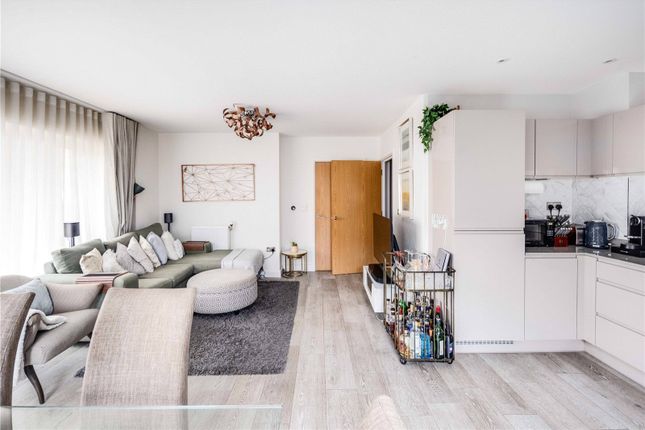 Flat for sale in Broadhead Apartments, 34 St. Clements Avenue, Bow, London