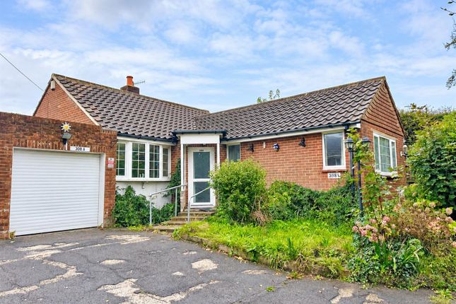 2-bed bungalow on 308A,, The Ridge, Hastings, £365,000