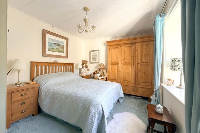 4 Sea View Terrace,, Church Street, Helston photo 5