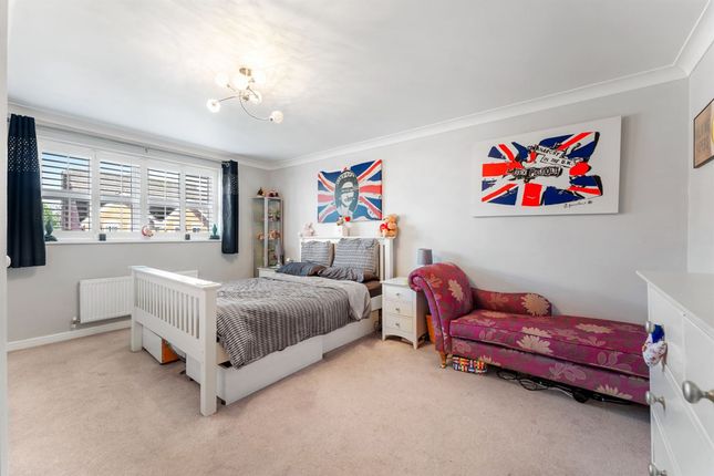 70 Lady Acre Close, Lymm photo 4