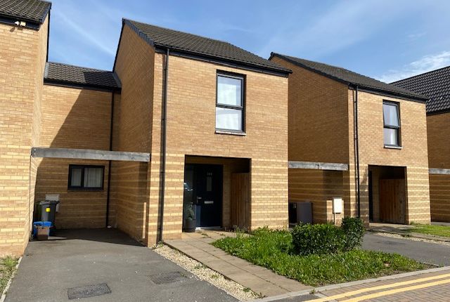 Thumbnail Flat to rent in Rhodfa Crughywel, St. Mellons, Cardiff