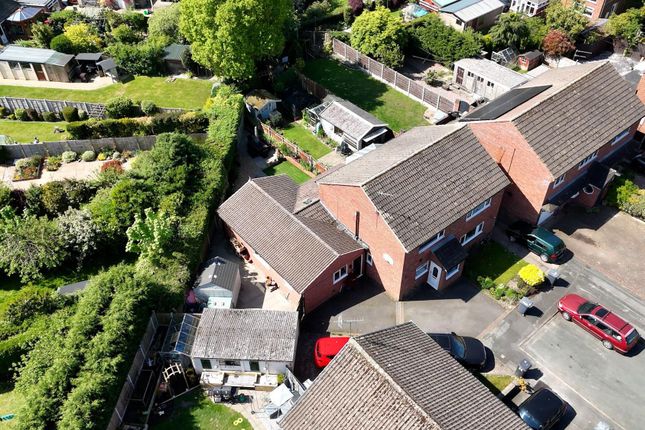 35 Hawthorne Close, Congleton photo 3