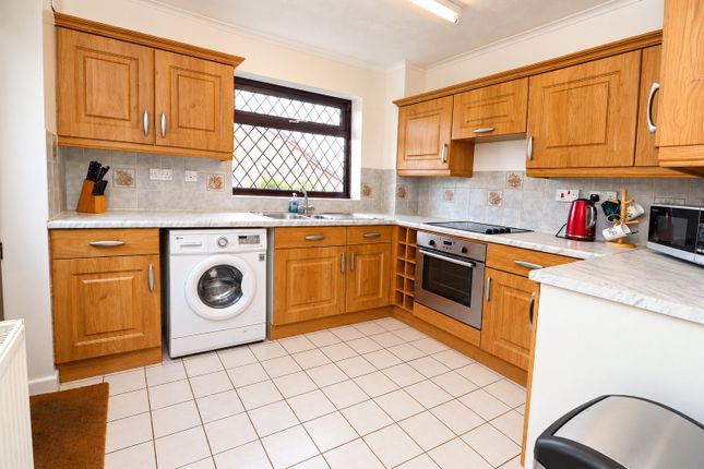 10, Ince Close, Cornwall photo 5