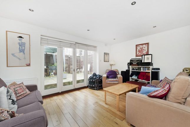 Thumbnail Flat to rent in Rattray Road, London
