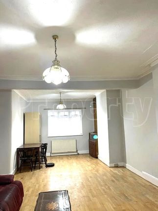 147, Northbrook Road , Ilford photo 3
