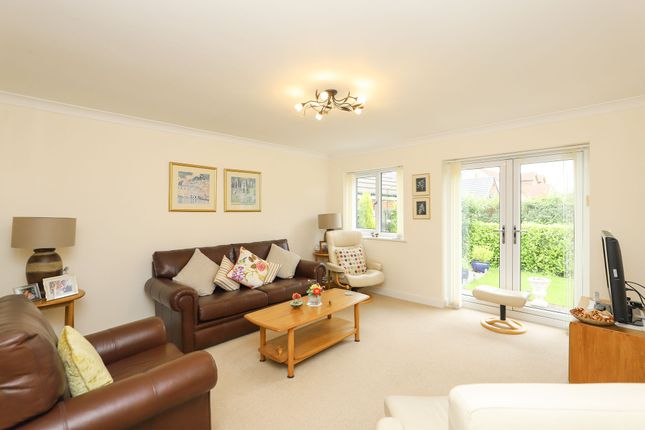 42 Marsh View, Sheffield photo 3