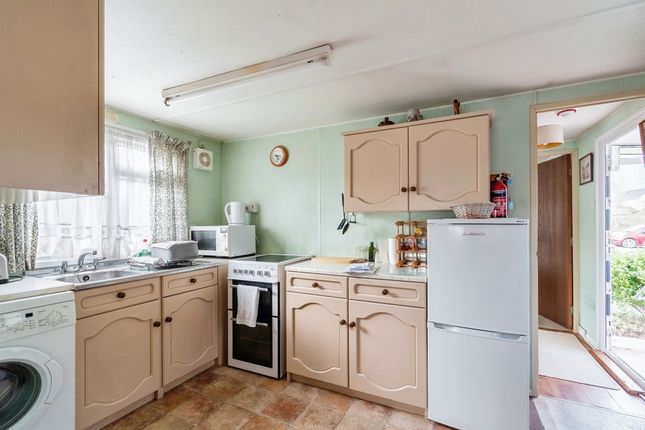 Mobile/park home for sale in Northleaze, Corsham