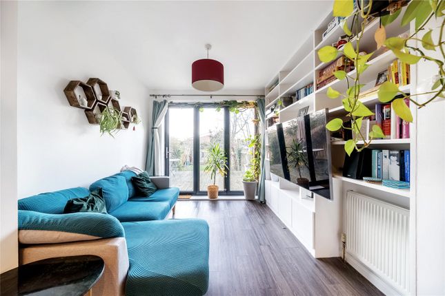 Thumbnail Maisonette for sale in Hillfield Avenue, Crouch End