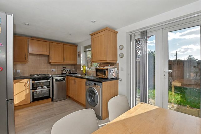 1 Orchard Court,, Station Road, Taunton photo 4