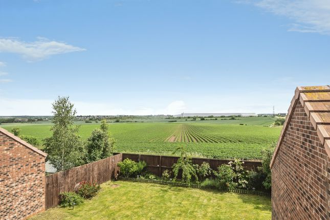 61, Heather Drive, Pontefract photo 4