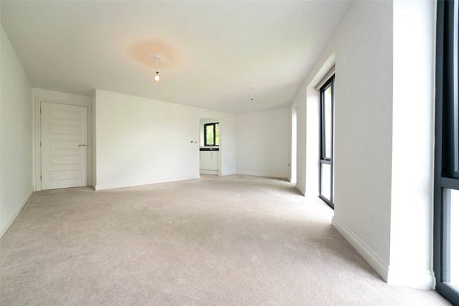 Apt 6, Cheltenham photo 2