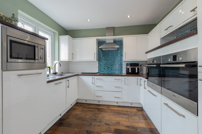 71, Chequers Orchard, Iver photo 2