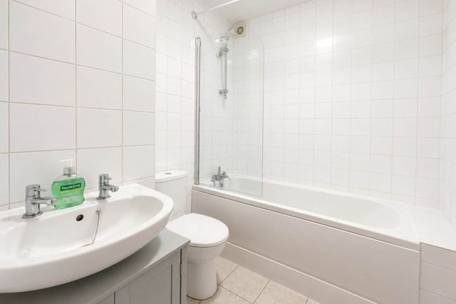 5, Elderberry Close, Luton photo 5