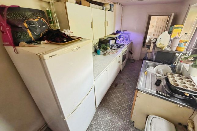 27 Evans Street, Stoke-On-Trent photo 3