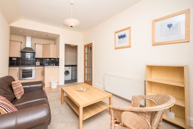 Flat 2F4, 15/12, Watson Crescent, Edinburgh photo 3