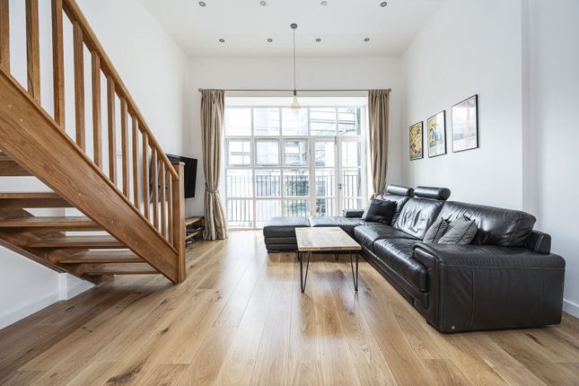 3-bed flat on Old Street, Old Street, £950,000