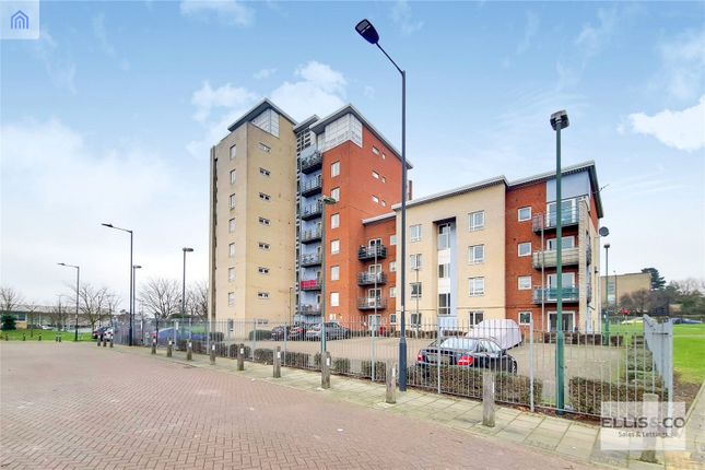 Forty Lane, Wembley photo 5