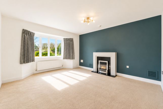 10, Yew Tree Avenue, Chester photo 3