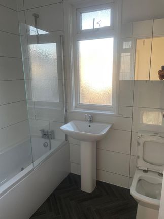 257, South Farm Road, Worthing photo 3