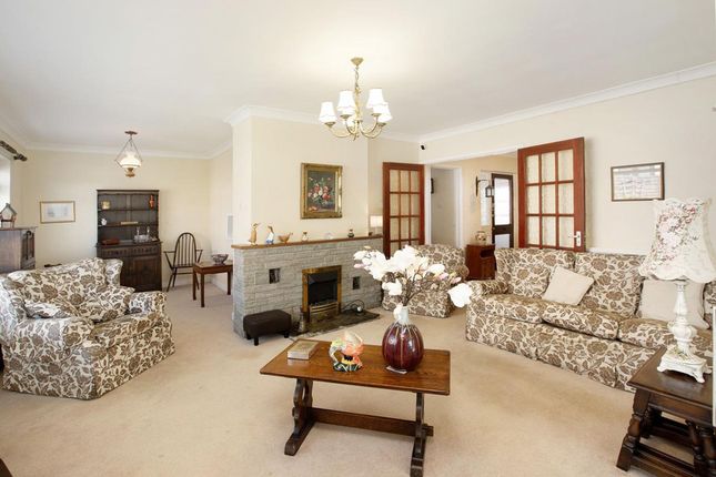 7 Manor Road, Teignmouth photo 2